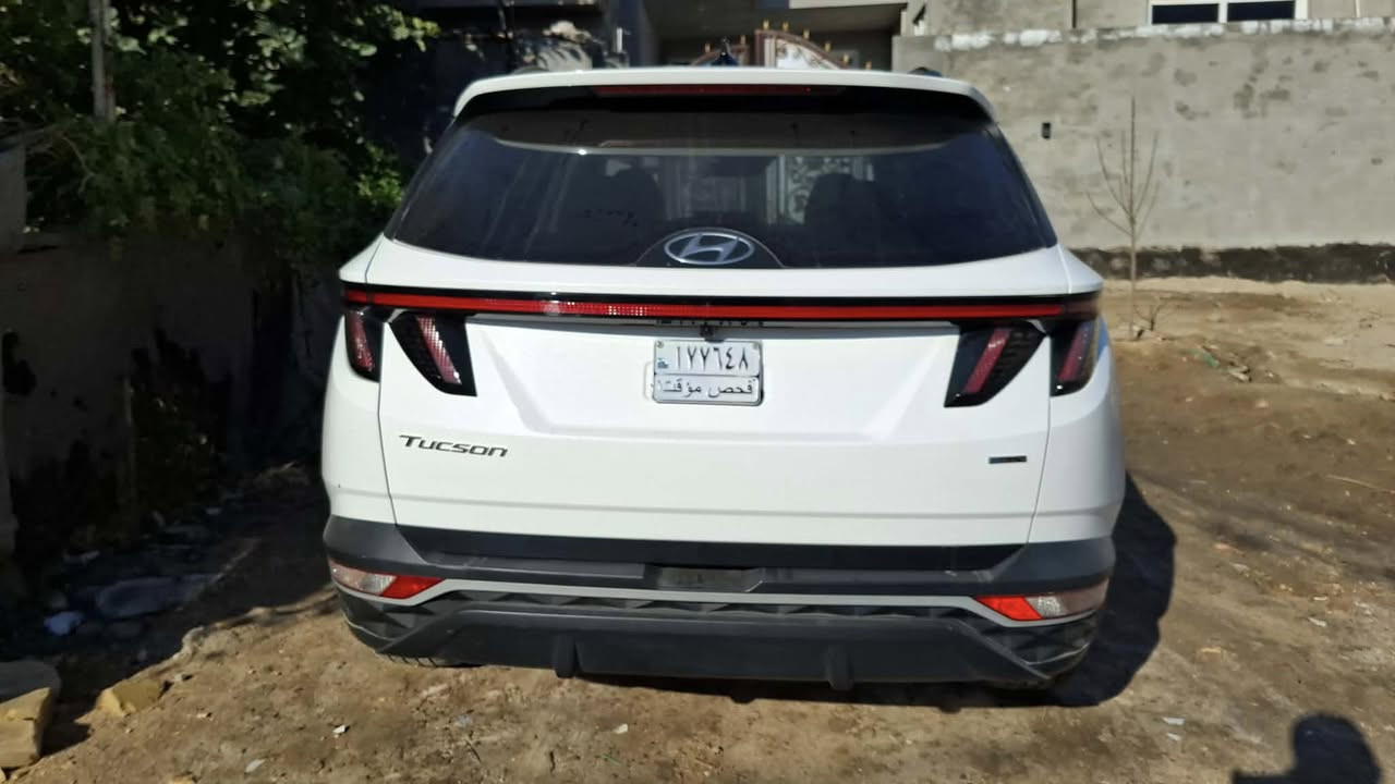 السلام عليكم 
توكسان 2024 بدون رقم حره  السعر 207 
فول مواصفات ماشية 30 الف حادثها مرفق مع الصور معدل بي دي آر ماعدى شويه من باب الصدر مارجعت بي دي آر وبقيتها ماصبغتها ع وضعها 
* كشن كهرباء 
* فتحة 
* ويا كب 20 
* كشنات تدفئة
* جنطه كهرباء 
* رادارات امامية وجانبية 
* قيادة ذاتية 
* تشغيل عن بعد 
وباقي مواصفات الفول المعروفه 
مكان السيارة بابل الحلة 
للتواصل 
***********
