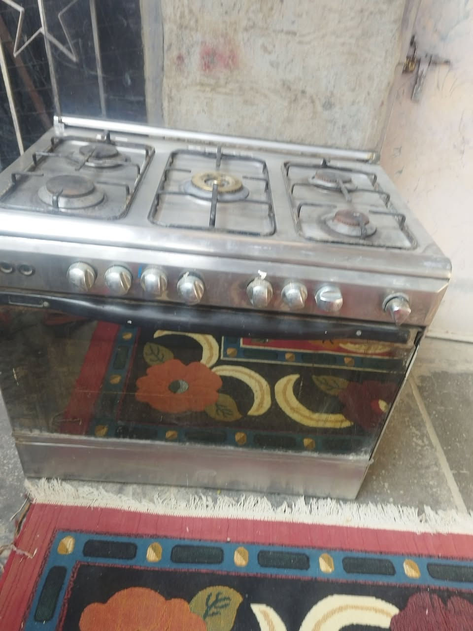 طباخ ابو خمس عيون للبيع ***********
