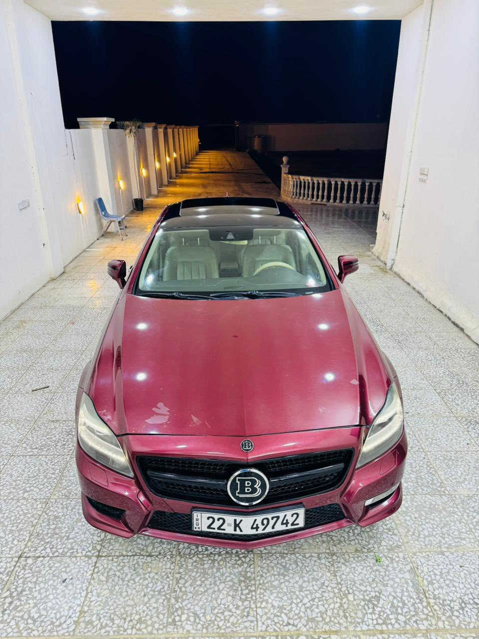 السلام عليكم
شباب سيارة cls /500 / 2012

خليجيه فول مواصفات معروفه فول 

200 وبيها مجال 
***********
