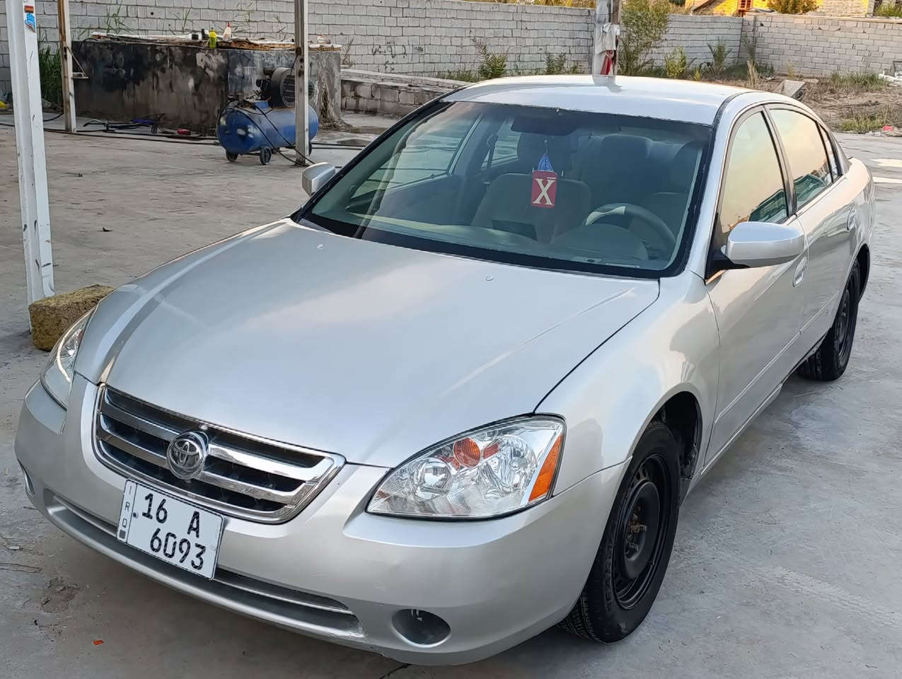 السلام عليكم
السعر ((45))وبيها مجال للشراي 
***********
سياره نيسان التيمه 2005رقم دولي سياره مكفولة كفاله عامه من الضربه والكص والنقل الجثه والعيب الشرعي وكافة الاصوليات  حداديه تخم تايررات جدد كهربائيات شغاله لايت زنون سنويه مجدده لغايه 2030 إنكليزي تحويل ثاني يوم للاستفسار الاتصال على الرقم التالي
