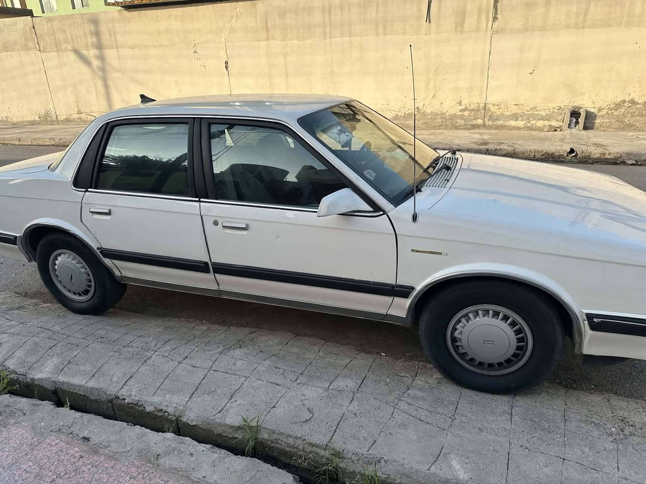 السلام عليكم  
اولدز موبيل موديل 90 رقم نينوى دولي (انكليزي) اني شرعيها كير محرك شرط ماشية 170 حقيقي تبريد تدفئة منظومة جديدة شرط كهربائيات كلها شغالة داخل نظيف شاشة كامرة قفل مركزي سنتر لك مابيها اي نقص مكاني الموصل رايد مراوس ويه سيارة عالية جيب شيروكي باجيرو فورد اكسبلور فور رنر  يكون نظيف  العنده ينزل صور وتفاصيل موديلات من 90 لل2000 والسعر مقارب السعر سيارتي 48


**إذا كنت صاحب هذا الإعلان وتريد حذفه لأي سبب، رجاءا أرسل رسالة إلى الدعم الفني**