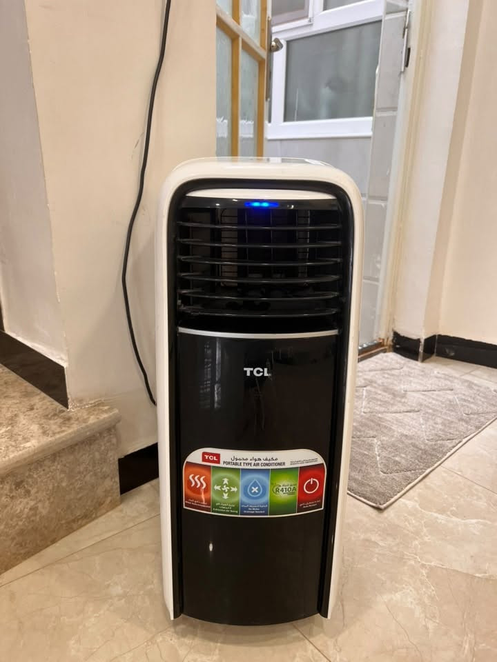 سبلت ماركة tcl متحرك
استعمال شهر او اقل يشتغل تبريد وتدفئة ومروحة  اخذته ب٣٧٥ واريد ابيعة ب٢٥٠ الشراي يتصل على هذا الرقم 

***********
