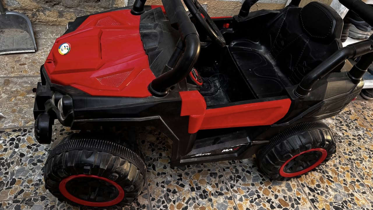 سلام عليكم عندي سياره  للبيع جديده ماصالها هواي شغاله


**إذا كنت صاحب هذا الإعلان وتريد حذفه لأي سبب، رجاءا أرسل رسالة إلى الدعم الفني**