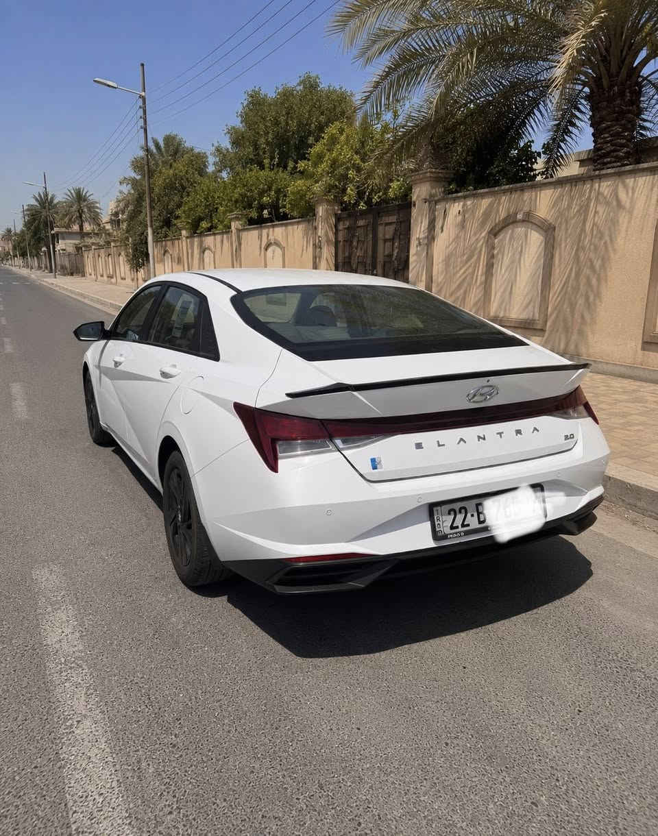سلام عليكم النترا خليجية كوريةمو صيني للعلم  موديل 2021 محرك 2000 دوش كير اي تي سيارة جديدة كلش نص مواصفات بيها طخه خفيفة بحافت البنيد فقط كامله من كلشي بدون اي نواقص رقم اربيل باسمي للبيع أو مراوس والسياره صار سنتين عندي سعرها 150 وبي مجال قليل للشراي 
*********** واتساب فقط
