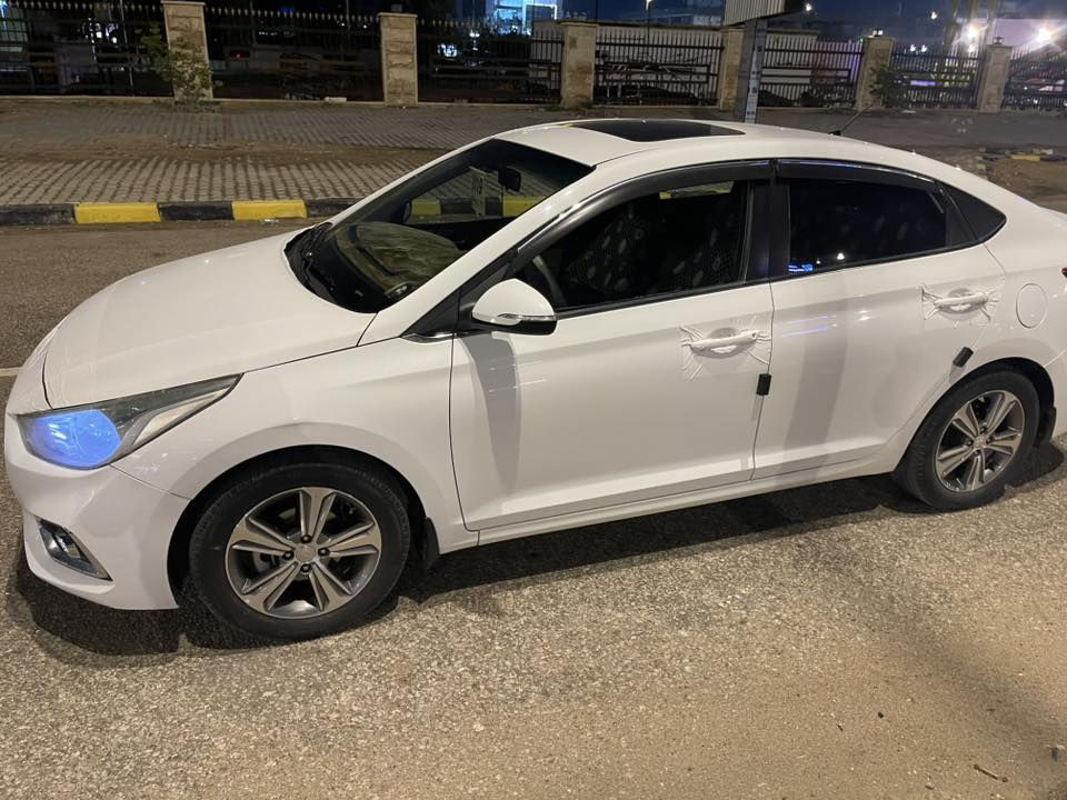 🔥اكسنت اربيل  خليجي🔥
* 
* موديل2019
* فتحه سقف
* كشافات 
* ويل كب 
* اشاير مري
* شاشه كامره
*تحكمات ستيرن
*ABS
باسم شركه
بيهه فقط البنيد واكع علي طابوكه ومعدل ومرشوش 
فقط قطعه لا جاملغات ولا بجم ولا كلشي فقط البنيد 
سعر 133 وبيهه مجال 
السياره مال جناي نضيفه بشكل 
مكاني نجف موصى بالنشر 
استفسار الاتصال 
***********
