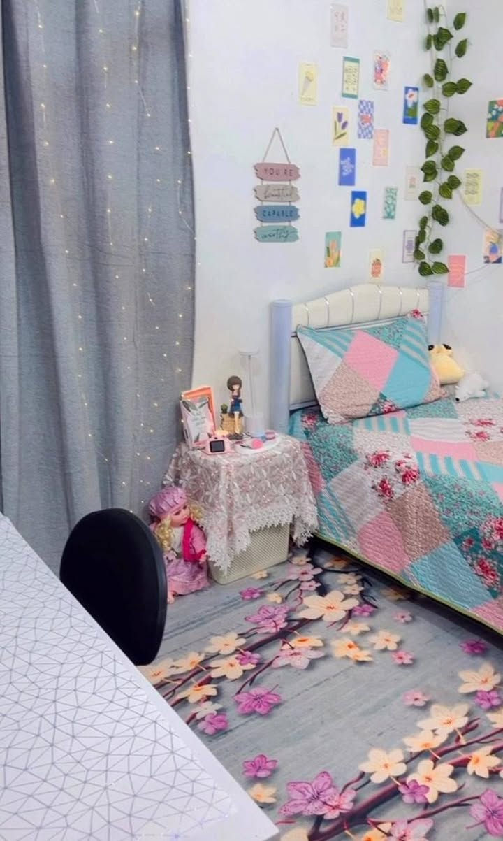 السلام عليكم
جربايه نفر واحد جديده مستعمله قليل ونضيفه لونها ابيض ساده هيه ولمندر السعر 75 بيها محال قليل 
مكاني كربلاء حي الامام علي قرب اسواق برتقاله للاستفسار ***********
