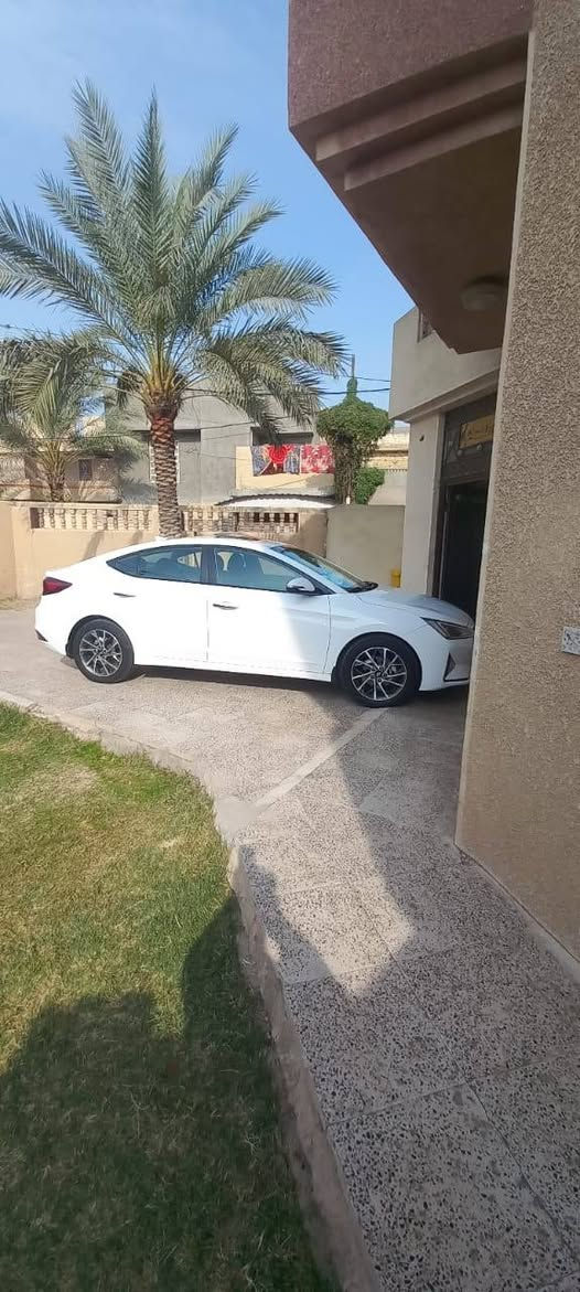 ألنترا 2020 للبيع سياره ماشيه117الف مكفوله كفاله عامه السياره بأسمي هزه جديده السعر 168 وبيه مجال للاتصال***********44
***********
