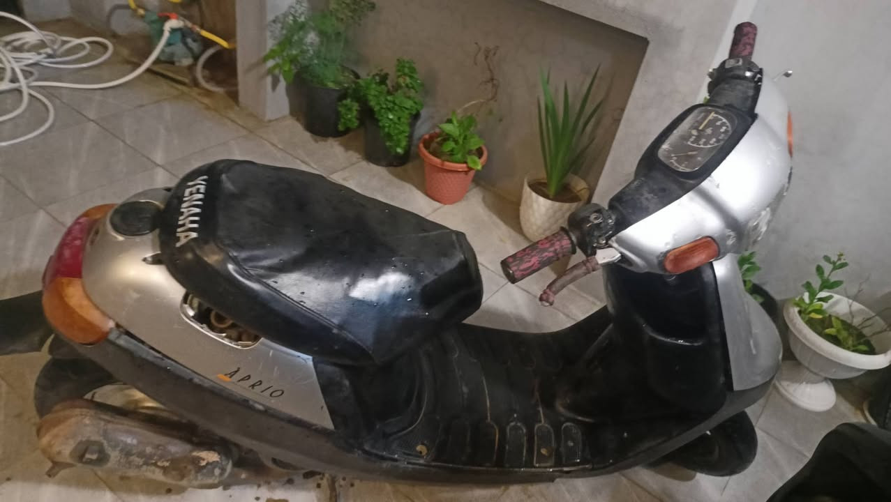 ماطور بوتين تك سكريته شلعه معدل فول  الماطور مايعوزو شي بس باتري وتعال الشاصي شرط كابريته شرط كلو اصلي الدرع اصلي السعر250 وبي مجال حك جيتك هاذا رقمي وبي واتساب فقط ( *********** )
