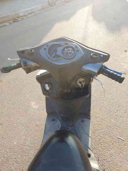 السلام عليكم دراجة سكنس فحل ياباني نوزل للبيع مكينة مفتوحة لا تنقيص ولا تبخير كهربائيات شغالة هندر كفرات كامله ذن النواقص موجودات عدي وياها سويجين رايدهة ب٤٥٠ وبيها مجال مكاني بغداد الحسينية مال الراشدية ***********
