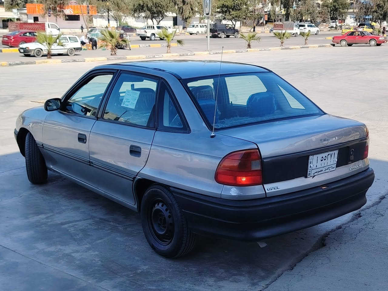 للبيع استره موديل (1995) المحرك والكير شرط حجم (16) تبريد جامات كهرب أستيرن بور كابون بانزين صبغ السقف مال تقحيل وجاملغات الأمامي فقط بدون ضرر وبدون دواخل  سياره جاهزه مايعوزها مصرف طخم أمامي خلفي جديد رقم الماني(صلاح الدين)سنويه عظم شرعي بل موصل السعر (45) رقم الهاتف(***********)
