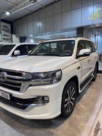 لاندكروز • ٢٠١٩ • ماشيه ١١٠