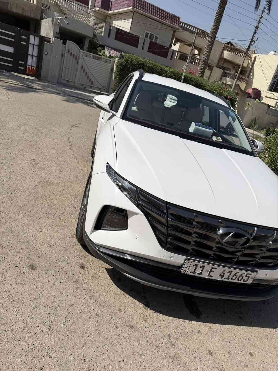 توسان 
موديل 24 
فيئة المتدد 
كلين تايتل 
رقم بغداد بسمي 
مقاعد قماش 
كاميرة خلفية 
صندوق كهرباء 
مستشعر وقوف 
بصمه 
مثبت سرعه 
شاشة 
نظام مفتاح ذكي 
التحكم التقائي في درجة حراره 
نظام فرامل طوارى 
مقاعد كهرباء 
تبريد قطعتين 
مصابيح زينون لامامي 
الد امامي 
مانع لانزلاق 
ابل كاربلي 
التشغيل عن بعد 
ABS
ردار
ستائر خلفية 
كشاف ضباب


**إذا كنت صاحب هذا الإعلان وتريد حذفه لأي سبب، رجاءا أرسل رسالة إلى الدعم الفني**