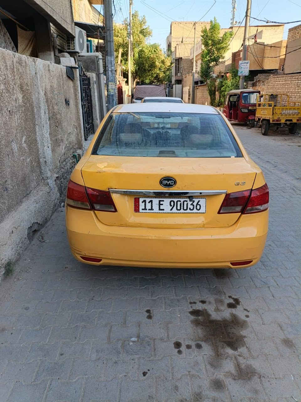 للبيع BYD G3 موديل 2013 سيارة بلادي ضربتهة جاملغ خلفي فقط رقم بغداد انكليزي مصفرة هيئة وغرامة بأسمي سنوية لل 2028 هزة جديدة تبريد شغال ثلج تايرات نضيفة باتري جديد صدر امامي، خلفي السيارة فتحة سقف جديد كير محرك خير من الله لاتبخير ولا نضوح كير عادي المرغوب كهربائيات كاملة سيارة خير من الله نواقصهة بسيطة السعر 39 وبيهة مجال مكلف بلنشر للاستفسار من صاحبهة *********** مكان السيارة بغداد الشعلة
