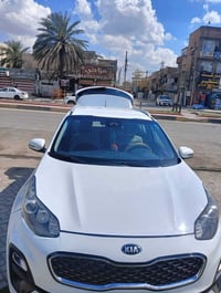 سبورتج ٢٠٢٠ خليجي  محرك ٢٤٠٠ بيها فقط رصعتين بالصندوك صغار وبارد إصبعي...