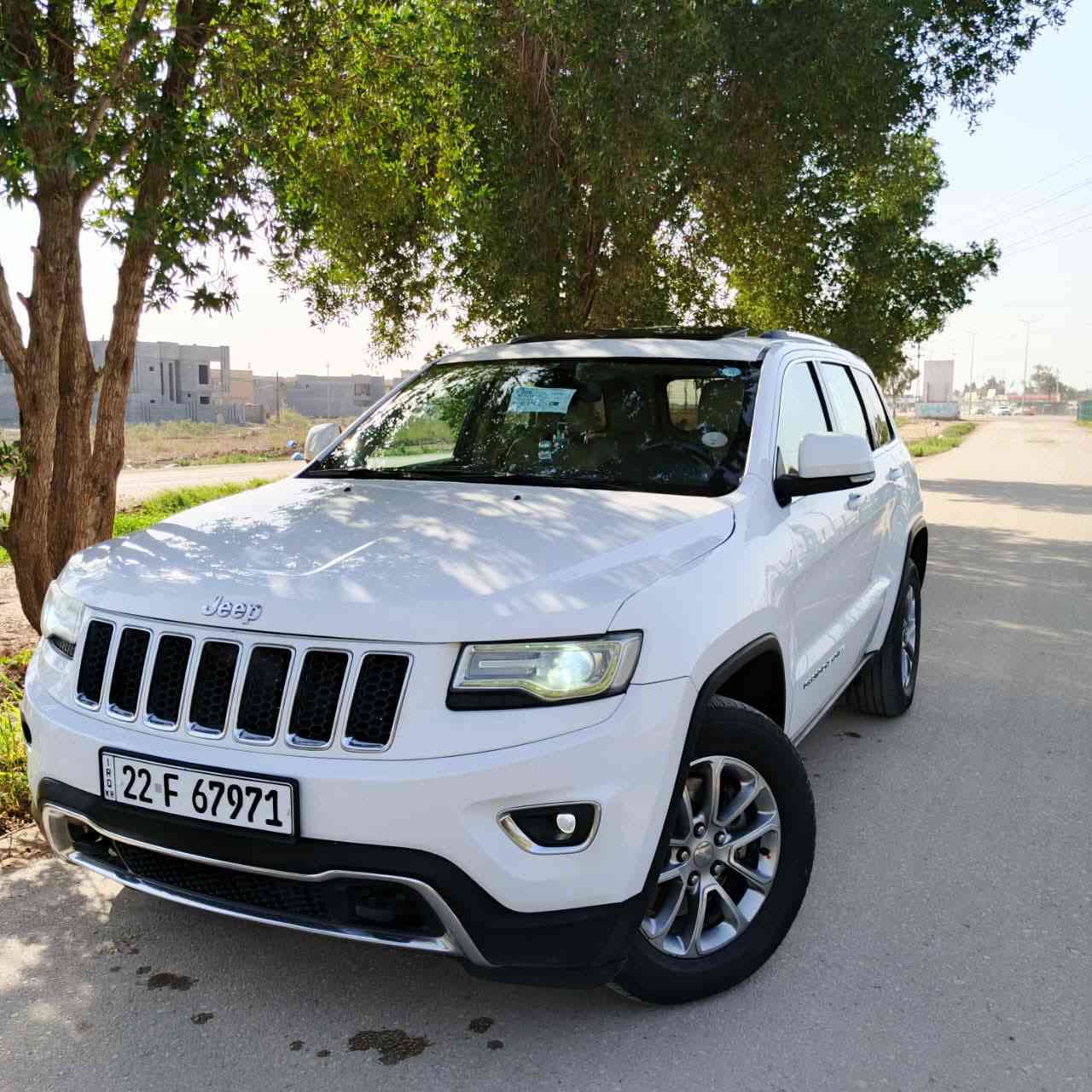 جيب لاريدون موديل 14خليجي كفالة عاااااااااامة رقم انكليزي  وسنوية جديدة تحويل مباشر فوووول مواصفات تبريد محرك كير كلة جديد ماشية 126 سعرها 220 ورقة وبيها مجال للشراي  مكاني. واسط العزيزية 
هاتف ***********
غير متواجد ع النت
