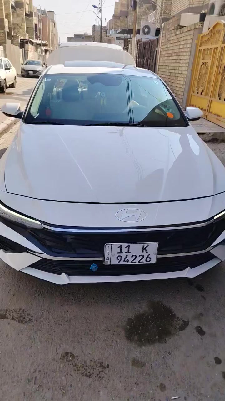 السلام عليكم اخوان
النترا ٢٤ فول مواصفات عدا الجلد
السيارة بدون رباك  باسمي
اي قطعة بالسيارة ما بدل بيها فقط البنيد معمر تعمير مكفوله من الدواخل 
العنوان بغداد 
السعر 170 وبيها مجال 
***********
متواجد فقط اتصال
