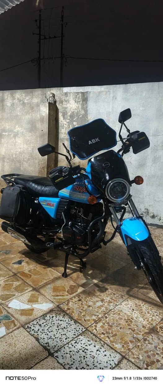 السلام عليكم
دراجة دايوان كلاسكA6
موديل2025
لون كلش مميز
كامله ما بيها اي نقص ولا حادث
بيها تزويدات بسيطه كاسحه اماميه كاسحه ستيرن ستاند موبايل جنط صفاحيه
السعر 2.400 مليونين و اربعميه
التواصل *********** واتساب
