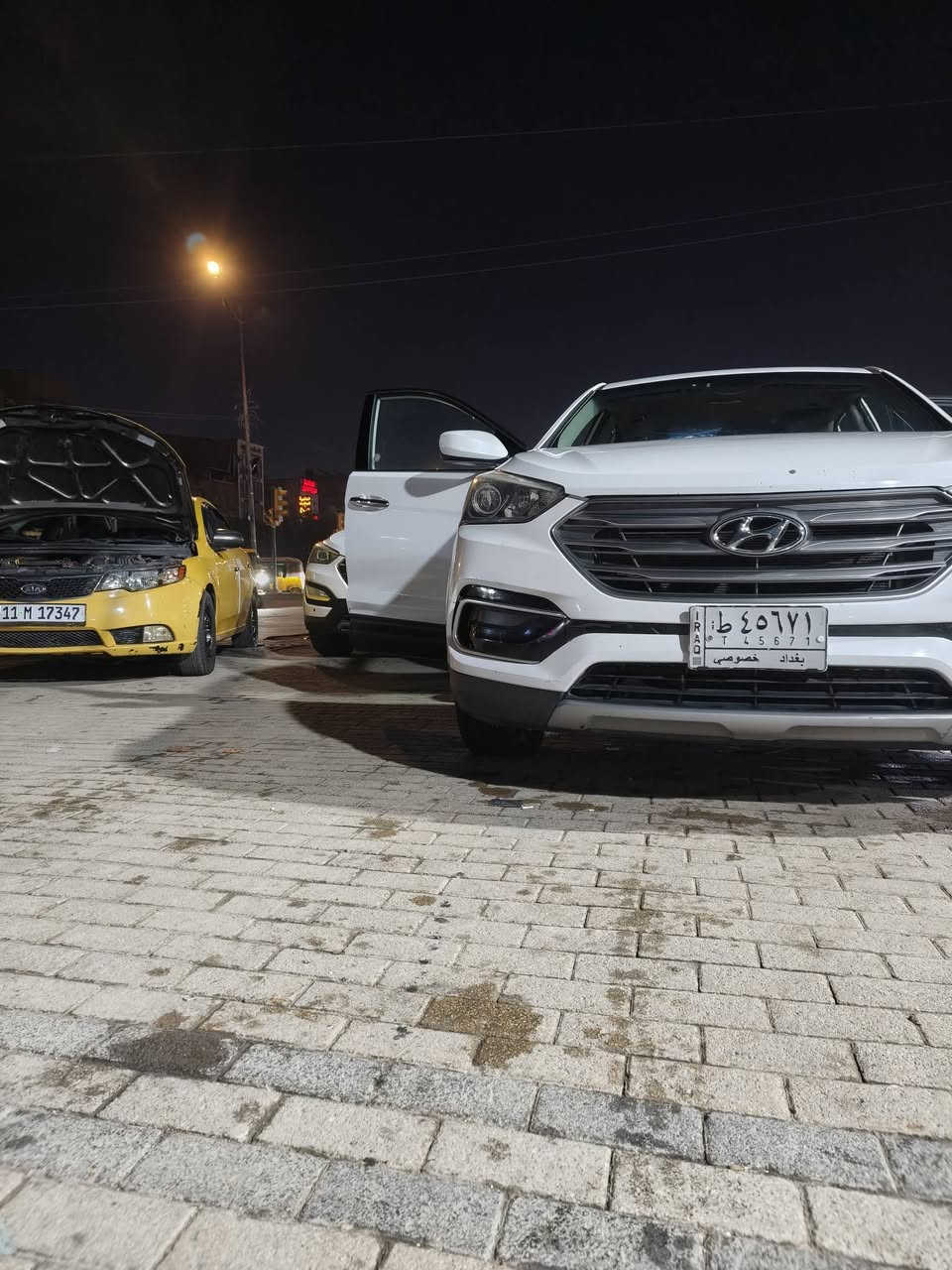 السلام عليكم
سنتافيا 2017 وارد امريكي 
5 راكب  4 سلندر ماشيه 104000 الف السياره مال جناي
السياره مكفوله كفاله عامه داخله كلين تايتل بدون حادث حتى ب العراق مابيه حادث لون ابيض شذري السعر خاص


**إذا كنت صاحب هذا الإعلان وتريد حذفه لأي سبب، رجاءا أرسل رسالة إلى الدعم الفني**