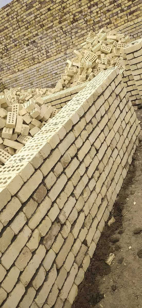 سلام عليكم الي عنده قطعة بكربلاء الي يريد يبنيهه ستلام متفاح وشرط شغل مهندسين وبيت ترميم ناخذ كذالك اليي قطعة بيت او عمارة او حسينيه ناخذهه شغل ترجه اولى للاستفسار الرقم موجود وتساب كذالك..***********
