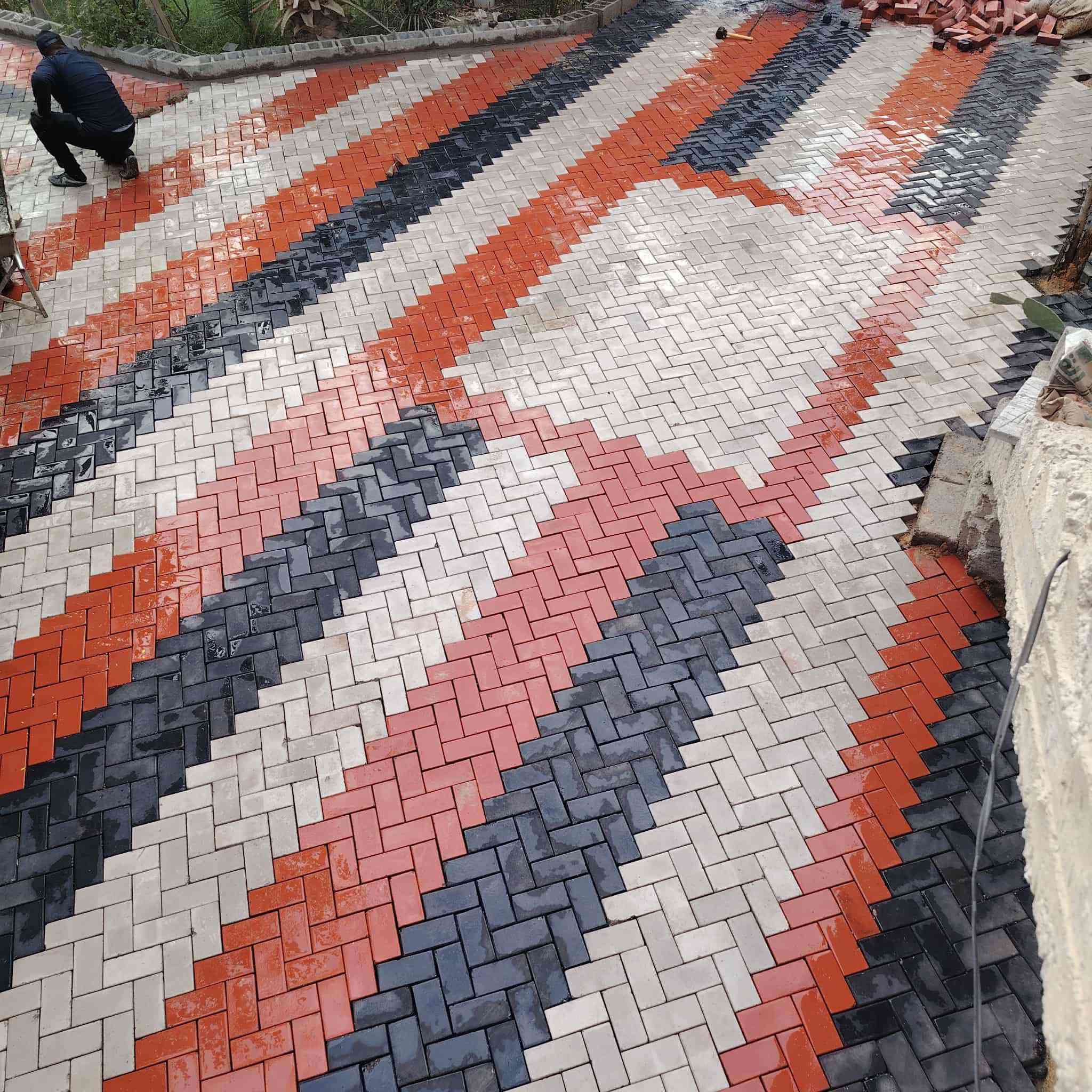 سلام عليكم
عمل انواع المقرنص، والمرمر، والبورسلين، والساقيه
والكربستون ،والبازلت
والرصيف كل شي
يخص عمل الشوارع
والحدائق والدوائر
والمدارس )
​الخدمات الرئيسية المقدمة:
​عمل جميع أنواع المقرنص (الزخارف المعمارية).
​عمل الساقية (نوافير أو ميزات مائية).
​عمل الكربستون (أحجار الرصيف/الحافة).
​أعمال المرمر (الرخام).
​أعمال البورسلين.
​أعمال البازلت.
​عمل الكابات (عناصر التشطيب المعماري).
​ضمان الجودة والالتزام:
​شغل درجة أولى.
​شرط التسليم لمهندس.
​الأمانة في العمل.
​مناطق العمل:
​بغداد وجميع المحافظات.
​للتواصل والاستفسار
​أرقام الهاتف (جميع الأرقام فعالة)
***********
***********
​
​
​نتمنى لكم كل التوفيق والنجاح في أعمالكم!
