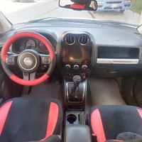 جیپ کۆمپاس2017 ڕەنگی سپی بەفری  گێڕ ئۆتۆماتیک و دەبڵ گێڕ ABS  ESP AUX ...