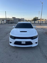 جارجر للبيع ٢٠٢١ حادثه حافه البنيد فقط بدون إرباك ماشيه ٧٧ جاهزه مكينه...