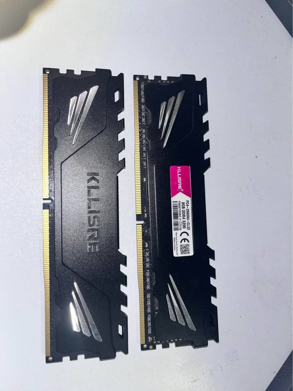 معالج رايزون 5 2600 مع مذر بورد صيني 

رام 8g ddr4  عدد 2  تردد 3200
هارد 256ssd  m.2 
مبرد غازي 
و بور سبلاي 550 واط 
و كيس  
مكاني بغداد دورة مهدية الثانية 
استفسار واتساب *********** توصيل ما عندي توصيل ما عندي توصيل ما عندي 🙂 بغداد, العراق
