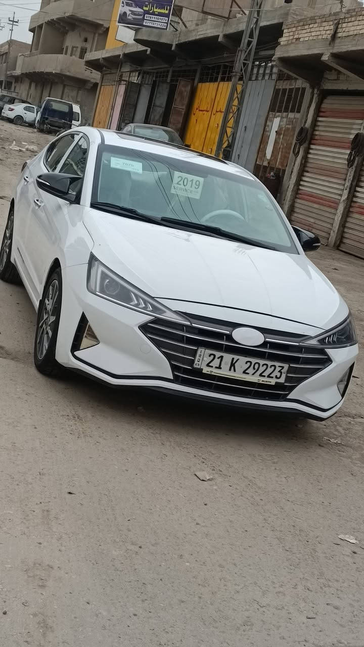 السلام عليكم النترا 19 خليجي للبيع رقم سليمانيه سنويه لل 29 فول مواصفات السياره كامره شاشه حساسات ويلكب المرغوب تبريد تدفئه مكينه كير شرط  فتحه بصمه مري شفط بصمه ابواب وترحيب تحكم ستيرن لايت زنون يعمي جنطه ذكيه ماشيه 160 السياره بيها صبغ 3 قطع 
مكاني بابل رقمي *********** السعر (137)وبيها مجال
