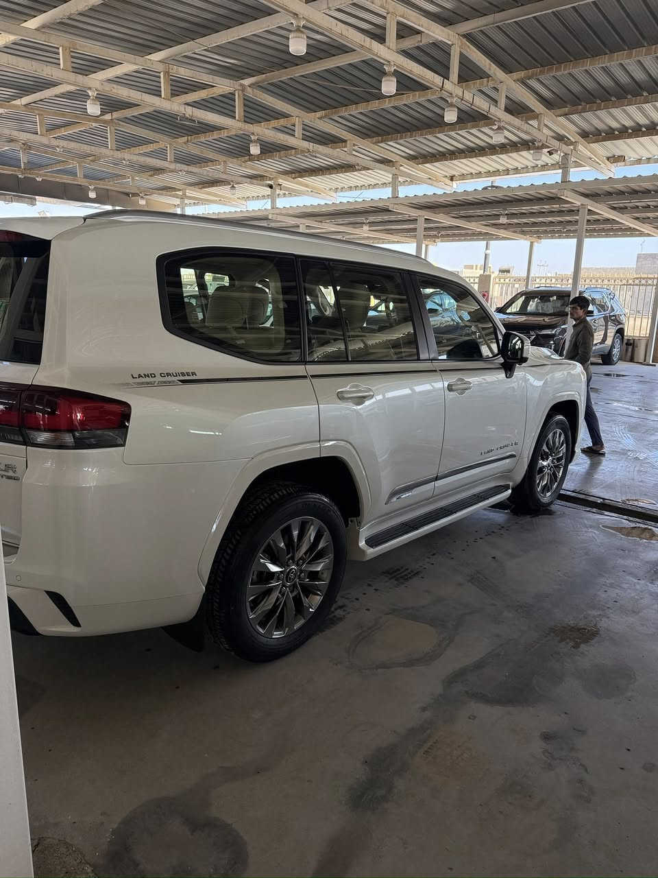 السلام   عليكم   لاندكروز   2024 GXR  لميتد   ضمان  وكالة  ساز  ماشية  36   حقيقي  اخر  صيانة مجانية   قبل  3 ايام   مسويلها   
سيارة   كامرات  4  360  رادار  جانبي  مري   قلاب   شاشات  تطبيق   كشنات   تبريد    مكينه  4000 تنفس  طبيعي   سيارة   كفالة   عامة   من الرصعة   والصبغ  والتبديل    شرط  ع الفحص    سيارة  بأسمي   تحويل   مباشر  سعرها  74500  يعني  7 دفاتر  و45  ورقة   وبيها   مجال  مكاني  الكوت  بيع  فقط  بدون   مراوس   ***********
