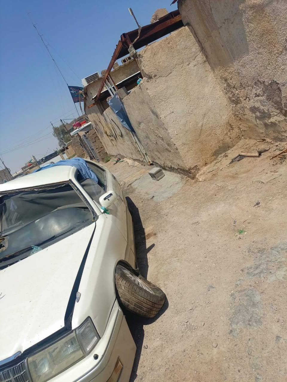 راس ثور موديل 2000لبيع كوم حديد سنويتها ل 2027 وراعيهاا يريد تحويل مكان سياره بصره معقل و ل سعر 35 رقم تلفون ***********

