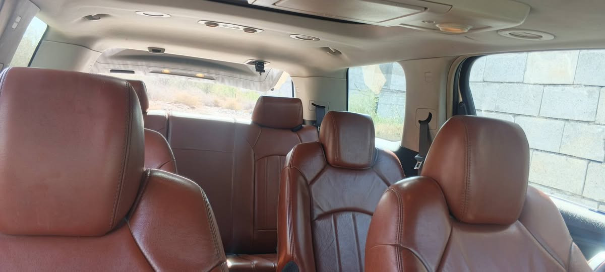 سلام عليكم
جمسي اكاديه 2009
سياره دللي AIRBAG
السياره فول مواصفات 
بني رامه  تايرات جدد.   حداديه نص عمر 
محرك 3600   
السياره بسمي تحويل فاني يوم رقم انكليزي 
عنوان البصره جزيره شارع زين العابدين 
سعر 120 وبيه مجال قليل 
رقم الهاتف ***********
