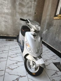 علق • بالخاص