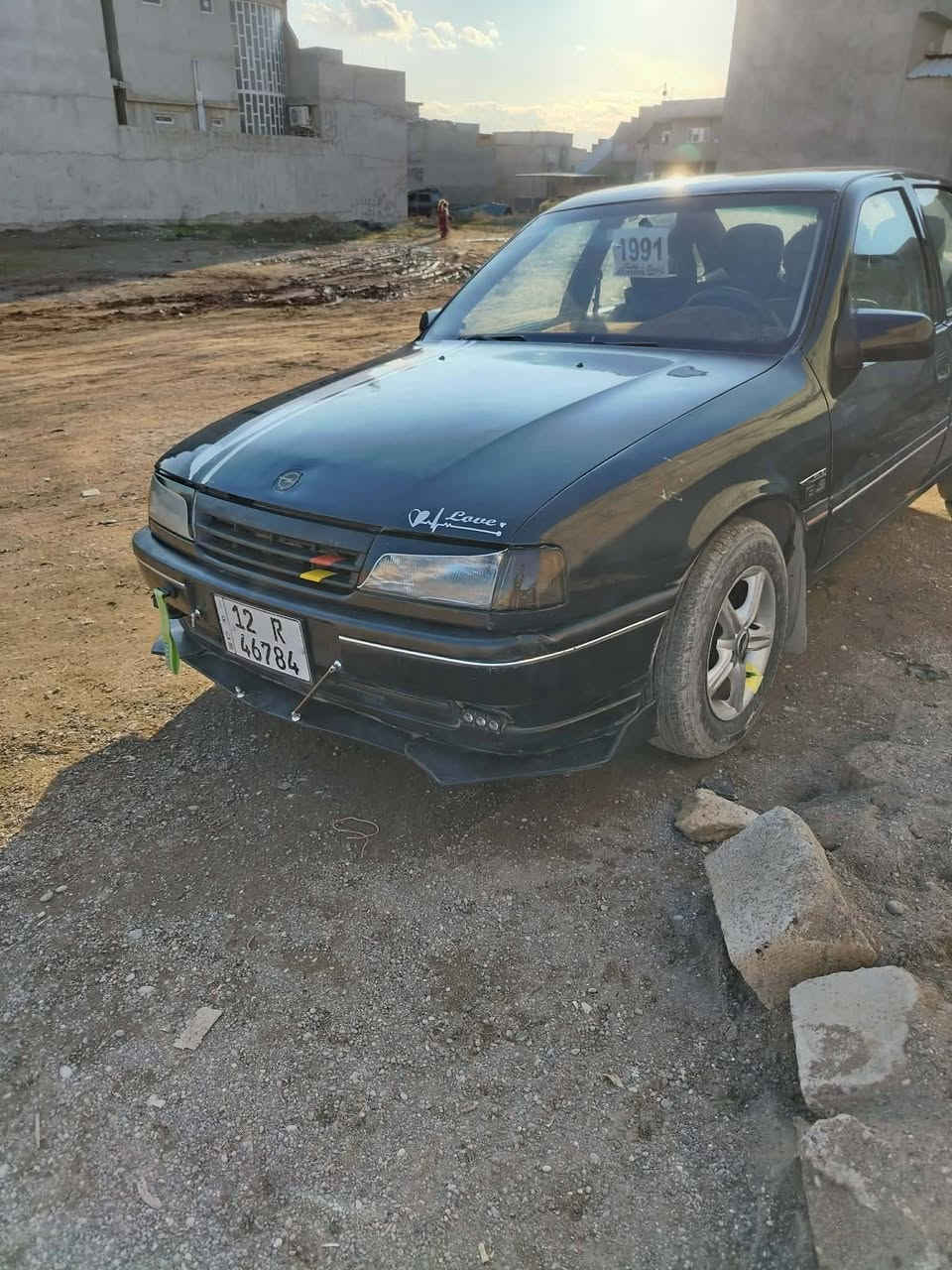 فكترا حجم 20 موديل 1991محرك كير تواير كلو جديد ضررها باب وجاملغ اليمين شرط التحويل  عنوان رشيديه  والسيارة صبغ عام  ***********///***********
