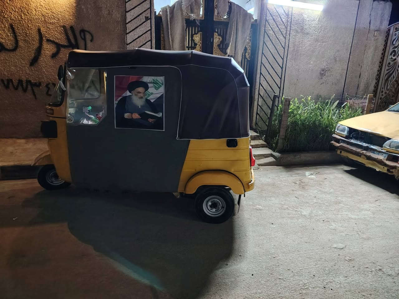 سلام عليكم تكتك مديل 2018 /12/26 محسوبة عل 2019
مرقمة انكليزي كفاله بيه دوسة معمرة  وبارد بل حاجب فقط
سعر خمسة و400 تحويل ثاني يوم مكان بغداد الضباط 
رقم الهاتف ***********
