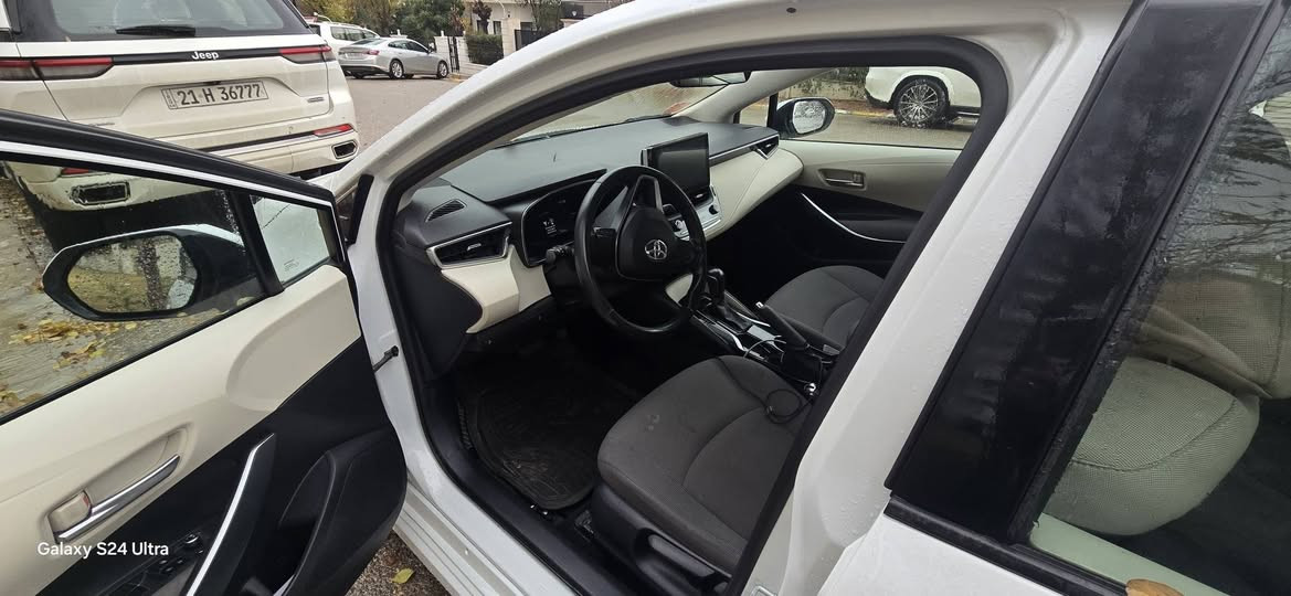 كورلا ٢٠٢٢ ساس سلايد ماشيه ٦١٤٠٠ كم
السياره استخدام سنه ٢٠٢٣ ،مكفوله من الصبغ والبارد 
***********
