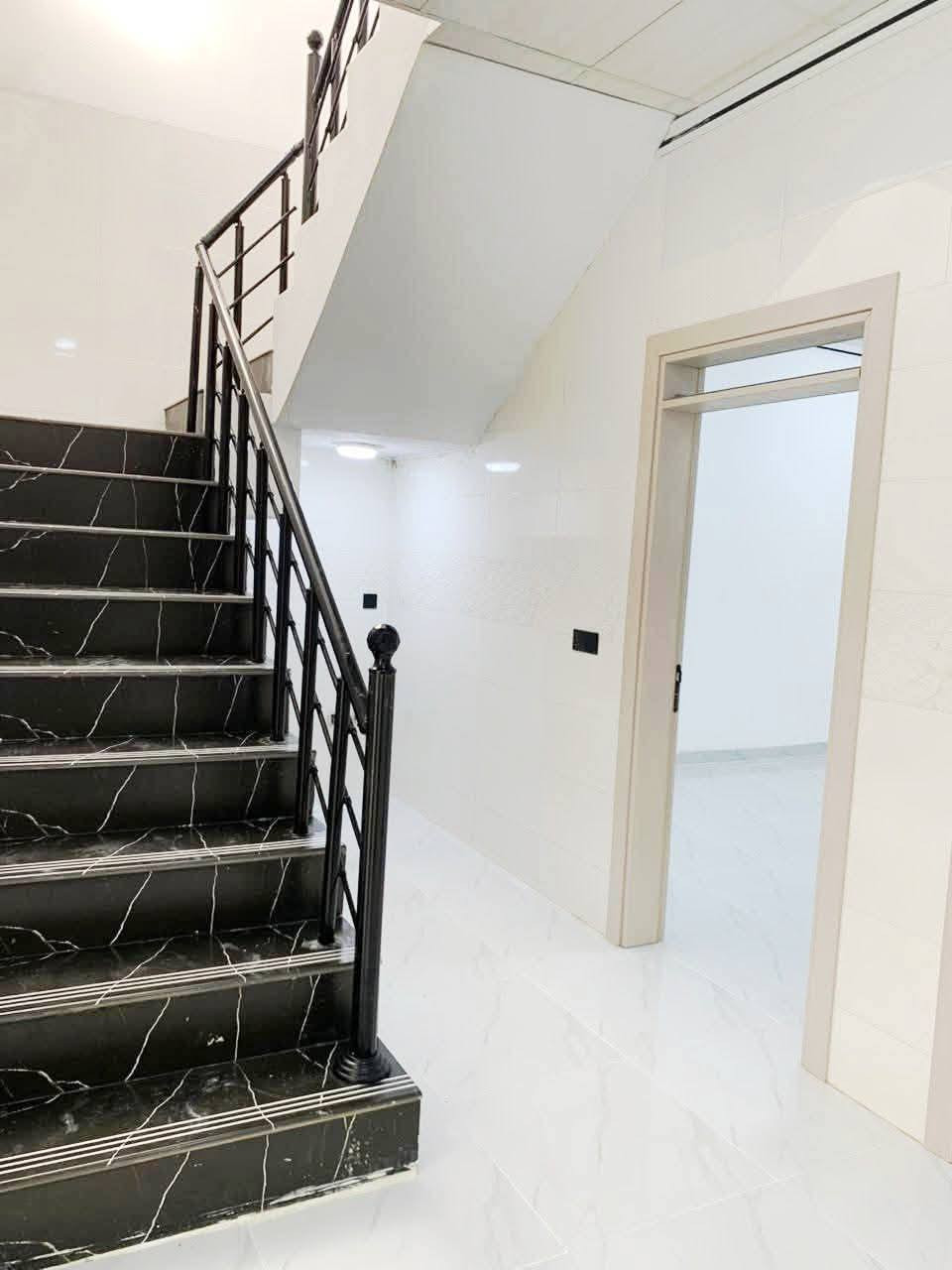 🏦  عروض مكتب بيت الأركان للعقار  🏦

دار للبيع حي الملايين الأولى مساحة ١٦٠ م  
الواجهة ٨ م صنف الأرض بستان ملك صرف  

التفاصيل طابقين بناء وطراز حديث خمسة 
غرف نوم هول واستقبال مطبخ ومشتملات  

موقع حي الملايين الأولى قرب جامع الصواف 

🏦                                                    🏦
السعر على التليكرام https://t.me/alarkan_1
للاستفسار مراجعة مكتب بيت الأركان للعقار 

موقع موصل حي العربي قرب مطعم ماشاءالله 

*********** /  *********** / *********** 🏦
