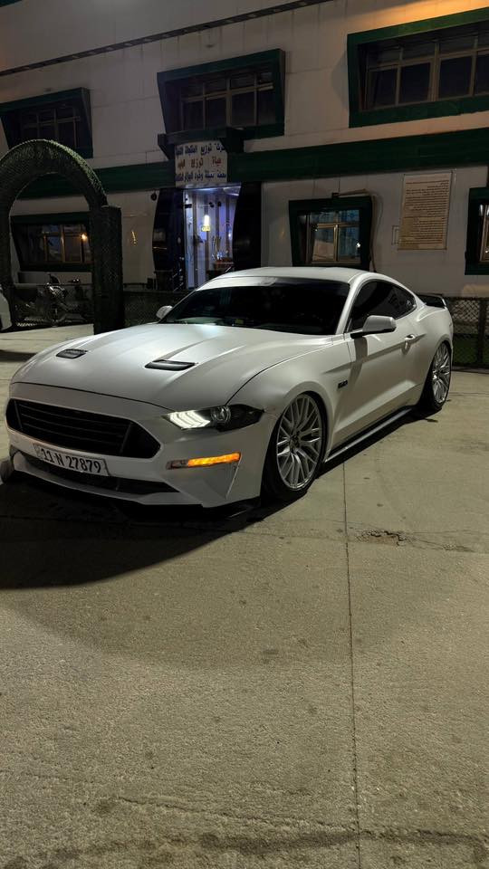 سلام عليكم ورحمة الله
موستنك gt 2020
ديجتال كيجات تراك بكج
فول السياره عدا رادار المري.

هدرز لونك تيوب +جكات s2
برمجة ارماند +منظومة احتراق بالكامل ريسنك
دركة كاربون فايبر وعليها تغليف طافي ضمان 5سنين
حادثها واضح بالصور بدون ايرباك بدون شواصي قطعه وحده صبغ.
مكانها البصره (بدون مراوس) 
للاستفسار *********** متوفر واتساب فقط
