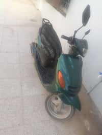 دراجه للبيع محرك ما مفتوح درع نظيف قدام العين سعر 450 رقم الواتساب 077...