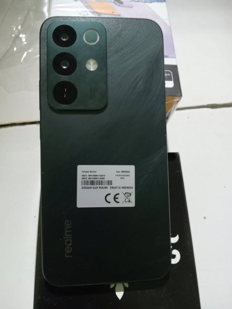Realme C85 Pro استخدام 10ايام سعر 300بي مجال حك جيه شاحنه وكارتونه***********
