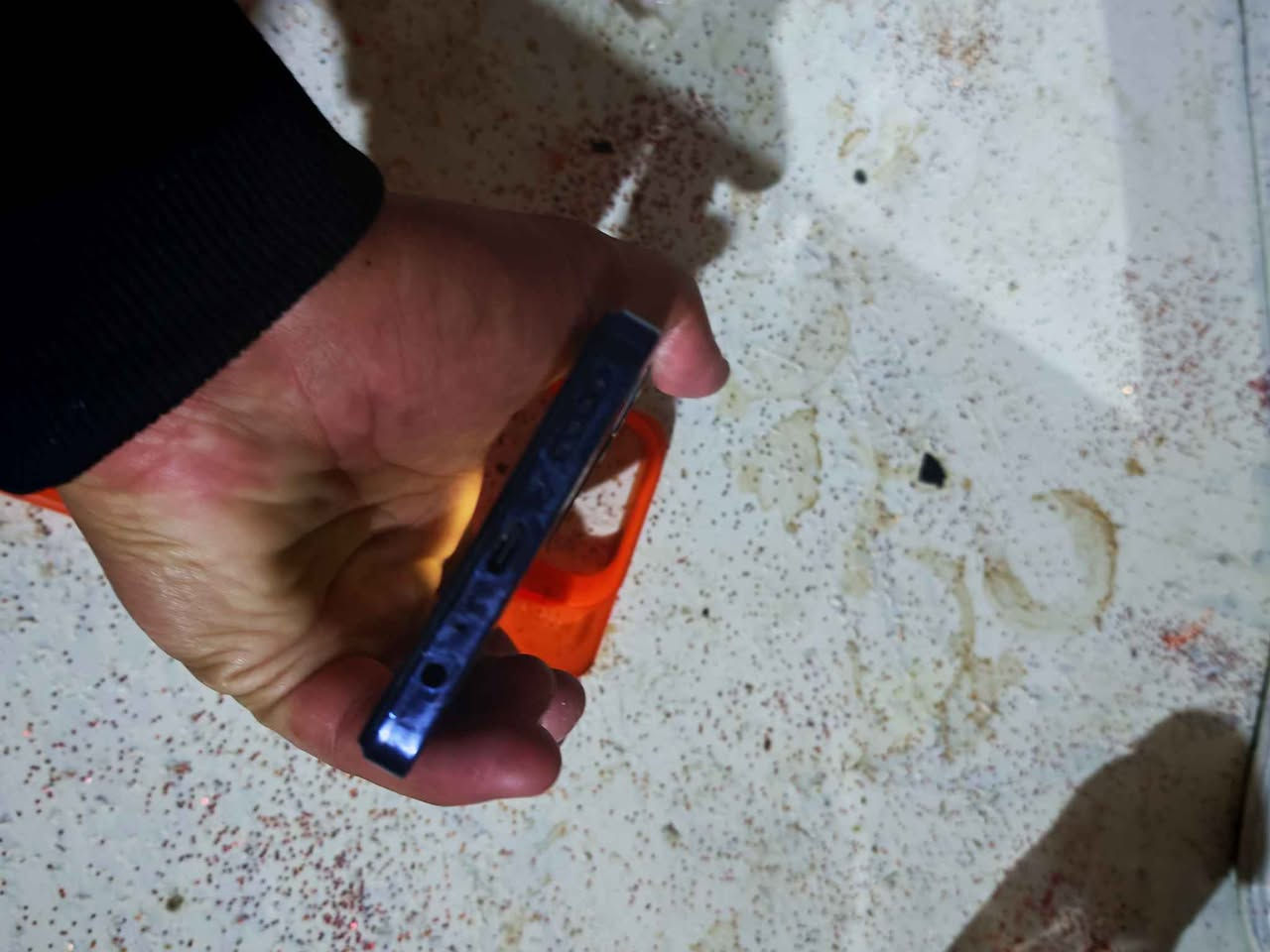 السلام عليكم جهاز بوفا5 سعر150وبيه مجال  ونظيف رقم تواصل او خاص  *********** عمارة, ميسان
