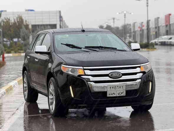 سلام عليكم
فورد أيدج 2011  بونيت و چملخ سبوخ
كير ومحرك شرت
السعر 112
0770 618 4884
