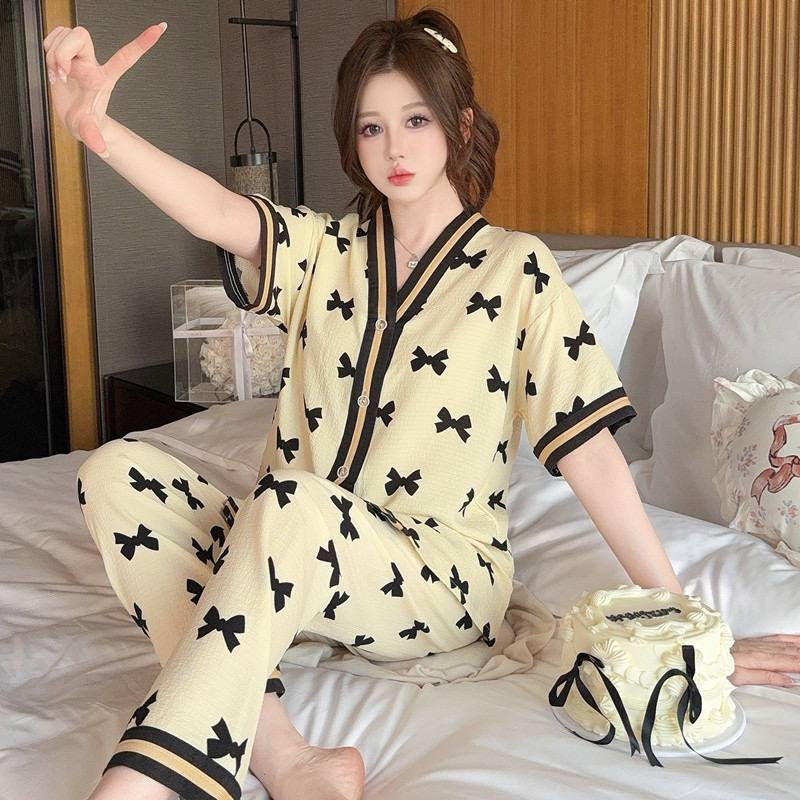 اجـــــــمل مودیل تراك صيفي
“هاي البجامة مريحة للبيت والنوم، خامة باردة، السعر بس اليوم عرض”درجە اولاضـــــــــمان 
موجود مفرد +جمله 
درزن لونین 
قیاسات L XL 2X 
سعر الدرزن93
مفرد15


**إذا كنت صاحب هذا الإعلان وتريد حذفه لأي سبب، رجاءا أرسل رسالة إلى الدعم الفني**