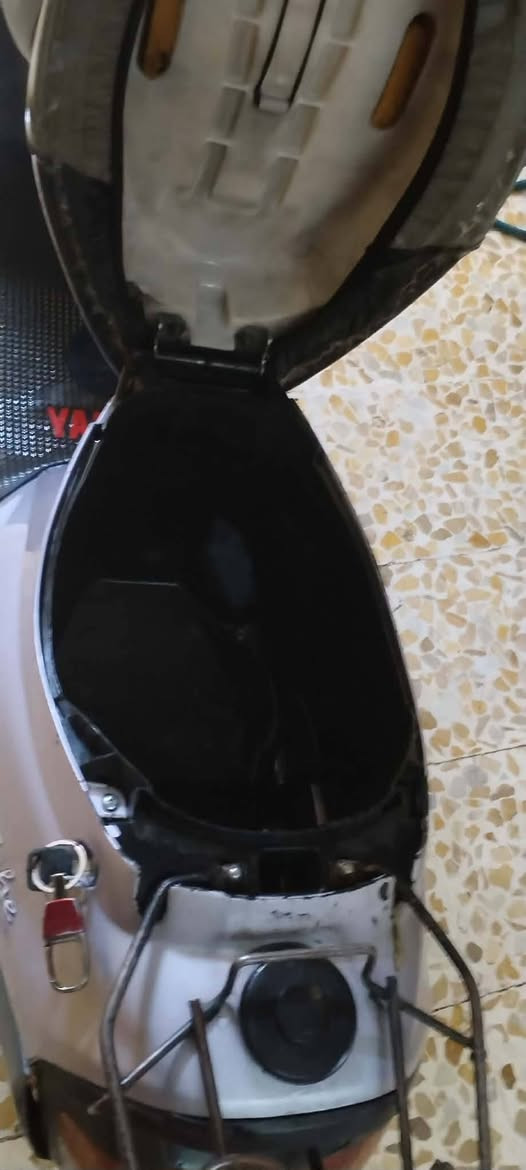 ماطور بزون كله شرط بس قبق هندر مفتوح وايرمينيه كلها شغاله سعر 350 وبي مجال ***********
