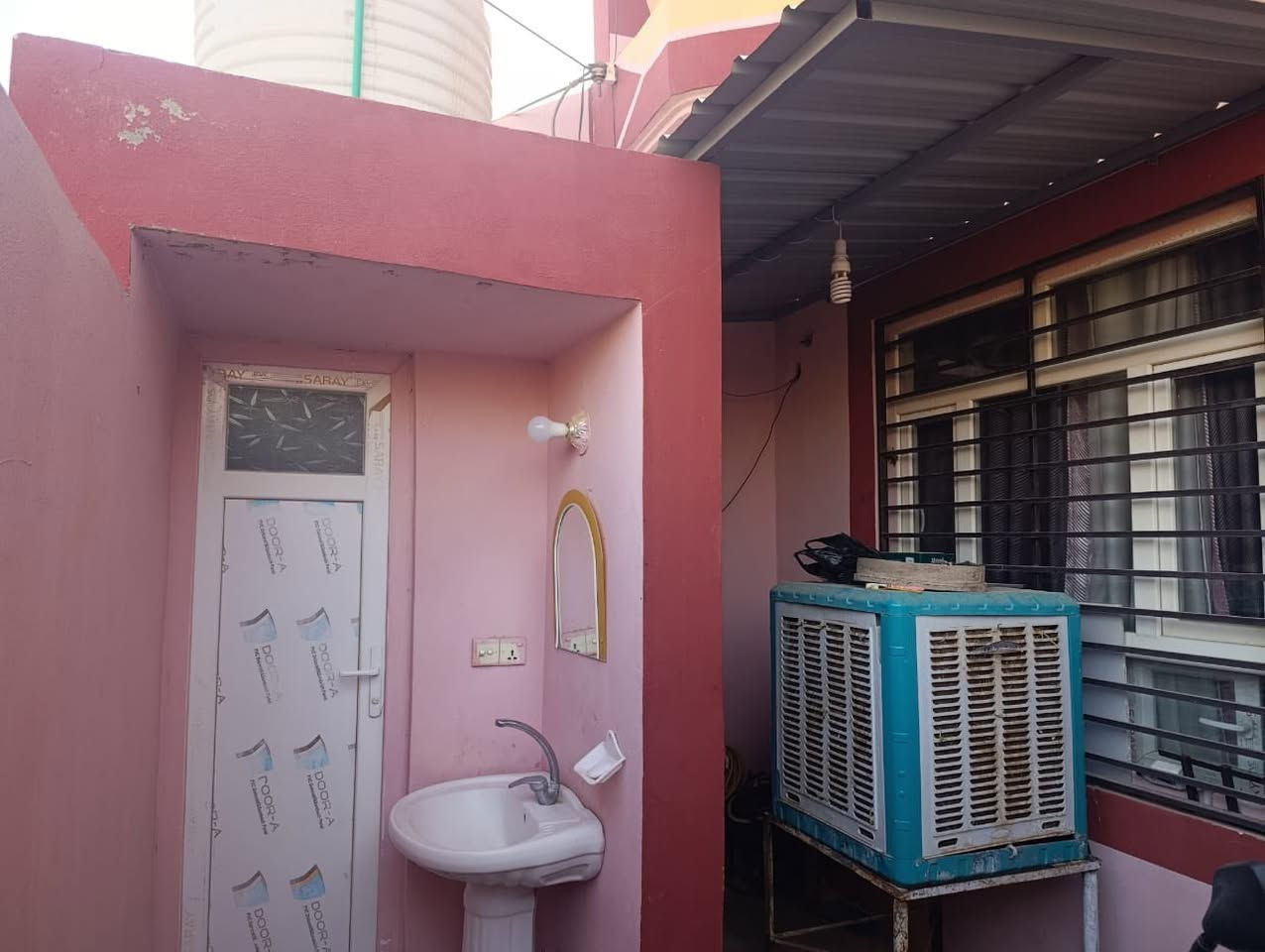 🏘🏘بيت للبيع ديالى خانقين / بختياري شارع العصائب مساحة 100 متر فرع صب 
طابق وربع 
طابق الاول 
1 غرفة نوم واستقبال وصالة داخلية ومطبخ ومجمع صحيات 
طابق الثاني 
1 غرفة نوم 

السعر / 25 مليون بي مجال 

للأستفسار اكثر اتصال بالارقام فقط 
***********
***********
مكتب فريا موفق للعقار
