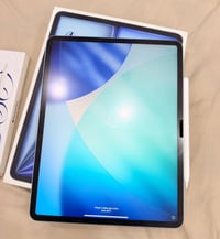آيباد إير M2 • ١٢٨ جيجا • قلم ابل برو