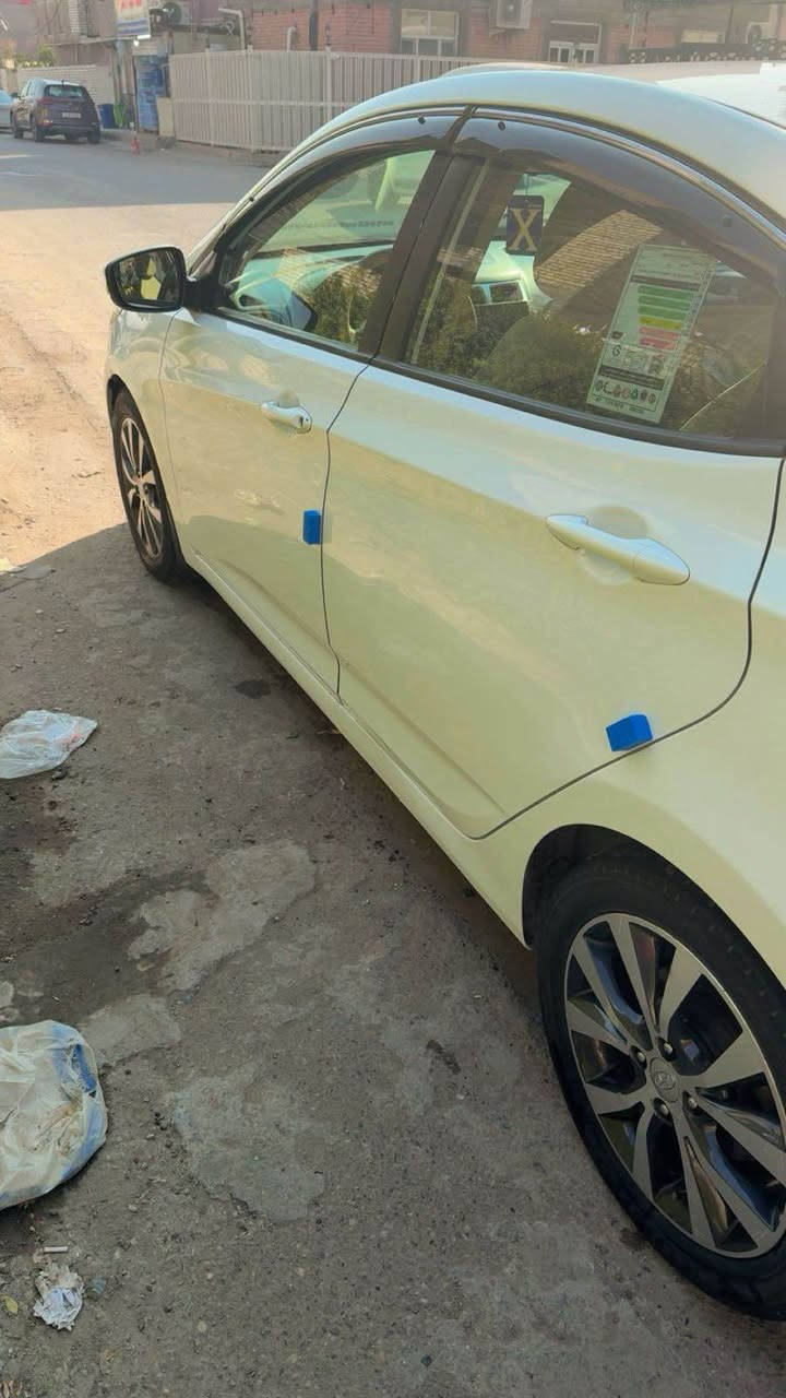 رقم بغداد الدولي 
سنويه هزه جديده بأسمي شخصياً
فووول مواصفات 
محرك 1600 دووش
كير AT 
  
حاجب لايت
بك لايت لدد
4 دسك
تحكم ستيرن جهتين 
5 ويل كب بلادي حجم 16 تخم دسكات جدد وباتري جديد 
أشاير بالمري تخم تاير جديد سيارة مابيها اي نقص استخدام بيت 
شاشه كبيره اندرويد مع كامره خلفيه  
سياره جاهزه ونظيفه خاليه من كل نقص
بيها نص بنيد اثر طخة كلش خفيفة بخشم البنيد فقط صبغ .. وبارد قليل كلش بمكانين  
غير متواجد عالفيس 

السعر :-   اتصل عالرقم 

العنوان :- بغداد سيدية

الرقم :- *********** بغداد, العراق
