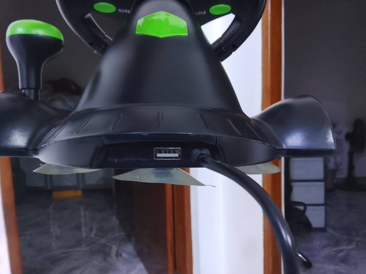 سلام عليكم موجود دركسون صارلي سبوع من نزلته المكان كوت العزه الجديده شارع الكفيل سعر 50 الف الرقم ***********
