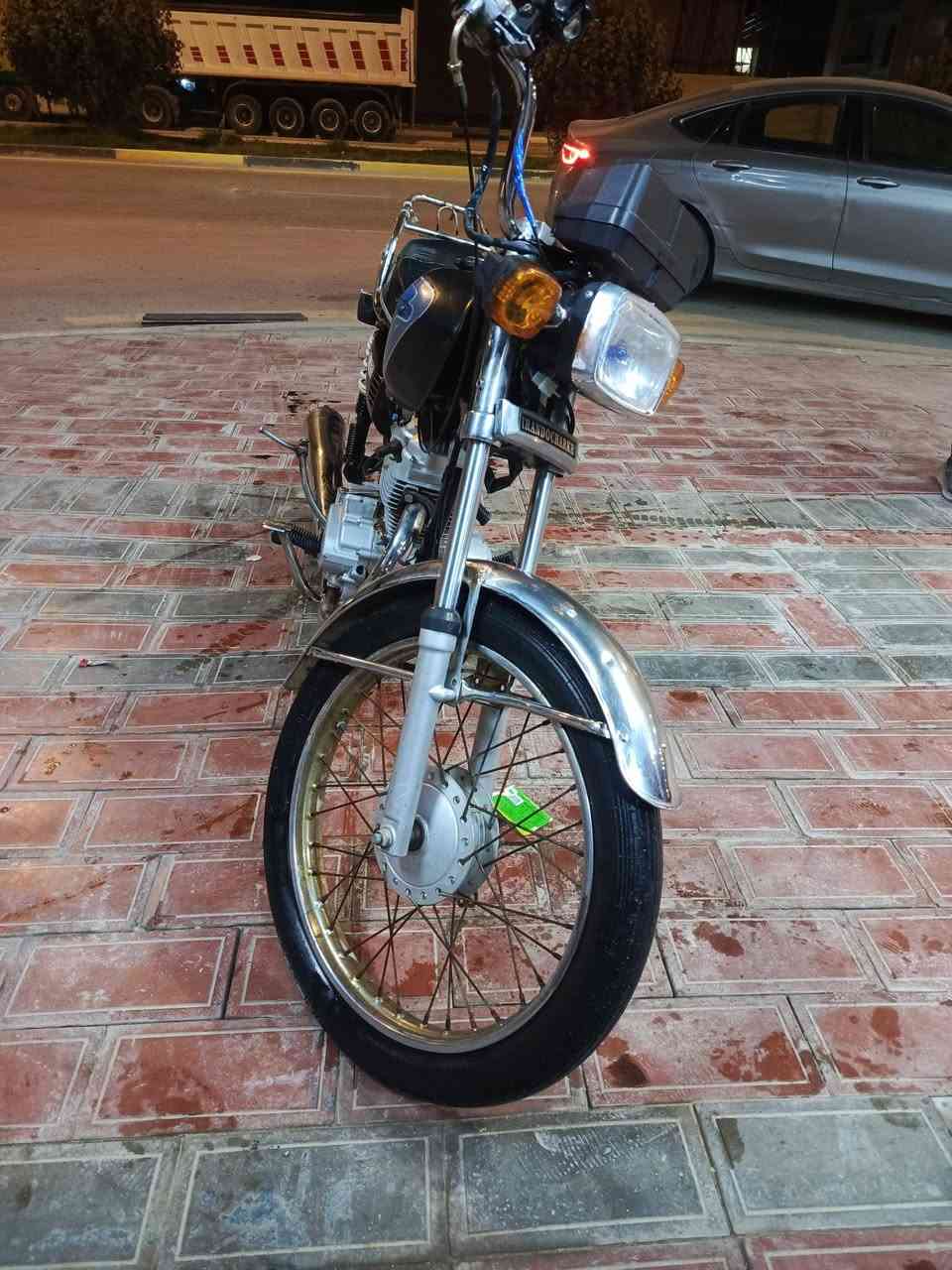 السلام عليك دراجه نوع ارشاه موديل 17 معمره 22 دراجه جديده اوراق أصولي دراجه خير من الله كربلاء الاسكان العسكري شارع الدره رقم *********** سعر 400 وبيه مجال
