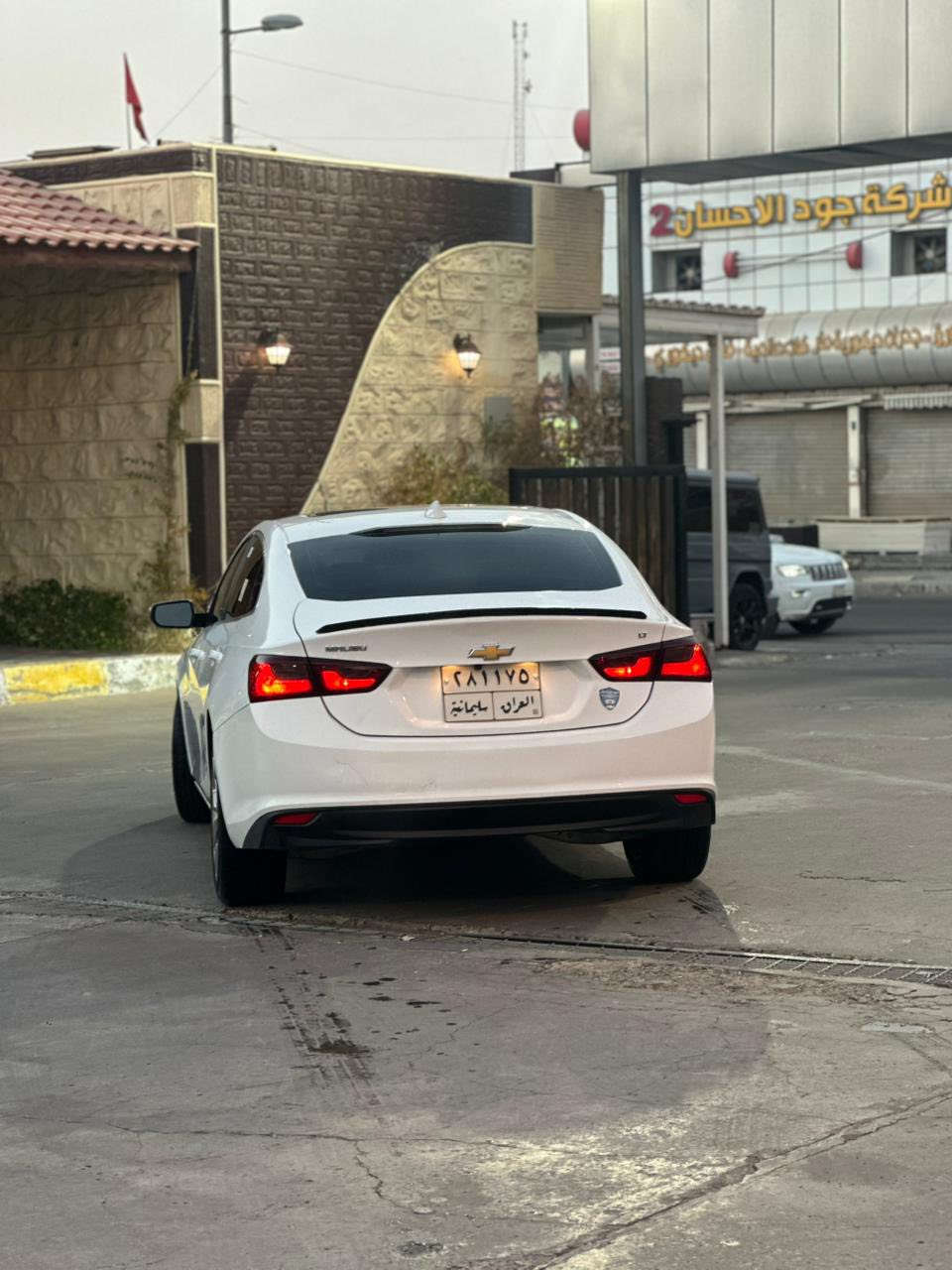 ماليبو 2017 LT2
فول مواصفات
محرك 1500 تيربو 
فتحة بانوراما
تشغيل عن بعد 
لايت زنون + لد نهاري
سماعات Bose
داخل جلد اسود
كشنات كهرباء
تبريد قطعتين
تحكمات ستيرن 
4 بيبان بصمة
ويل 19
وبعد بهواي مواصفات 
حادث السيارة دعاميه ووشبر من البنيد وكل قطع السيارة بلاديه
+ اكو مكانات معدله بارد

*سعر السيارة مناسب 
للاستفسار
***********
