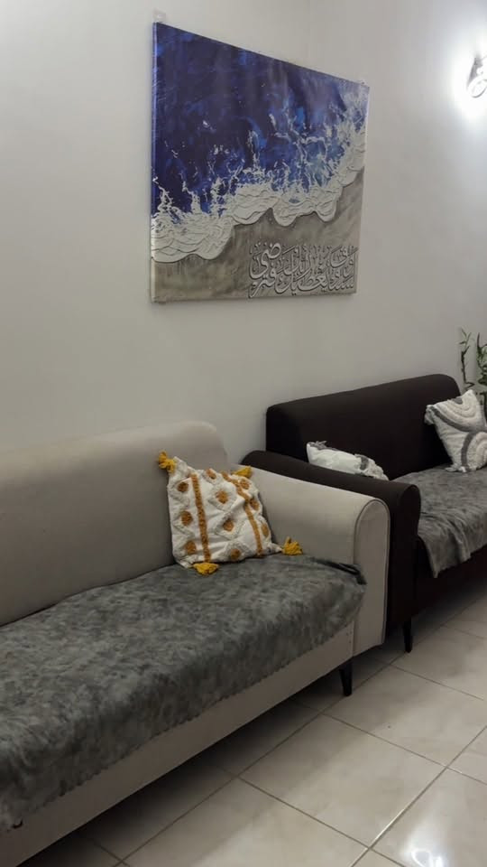 كنب للبيع بسعر مناسب جدا للتواصل واتساب ***********
